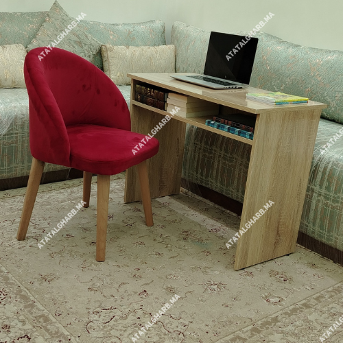 طقم مكتب وكرسي لمساحة عمل مرتبة