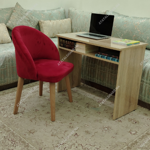 طقم مكتب وكرسي لمساحة عمل مرتبة