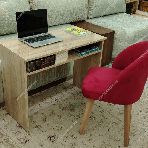 طقم مكتب وكرسي لمساحة عمل مرتبة